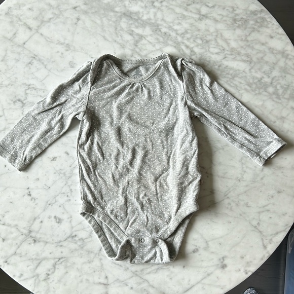 Baby gap grey polka dot set size 18-24 months - Picture 2 of 7